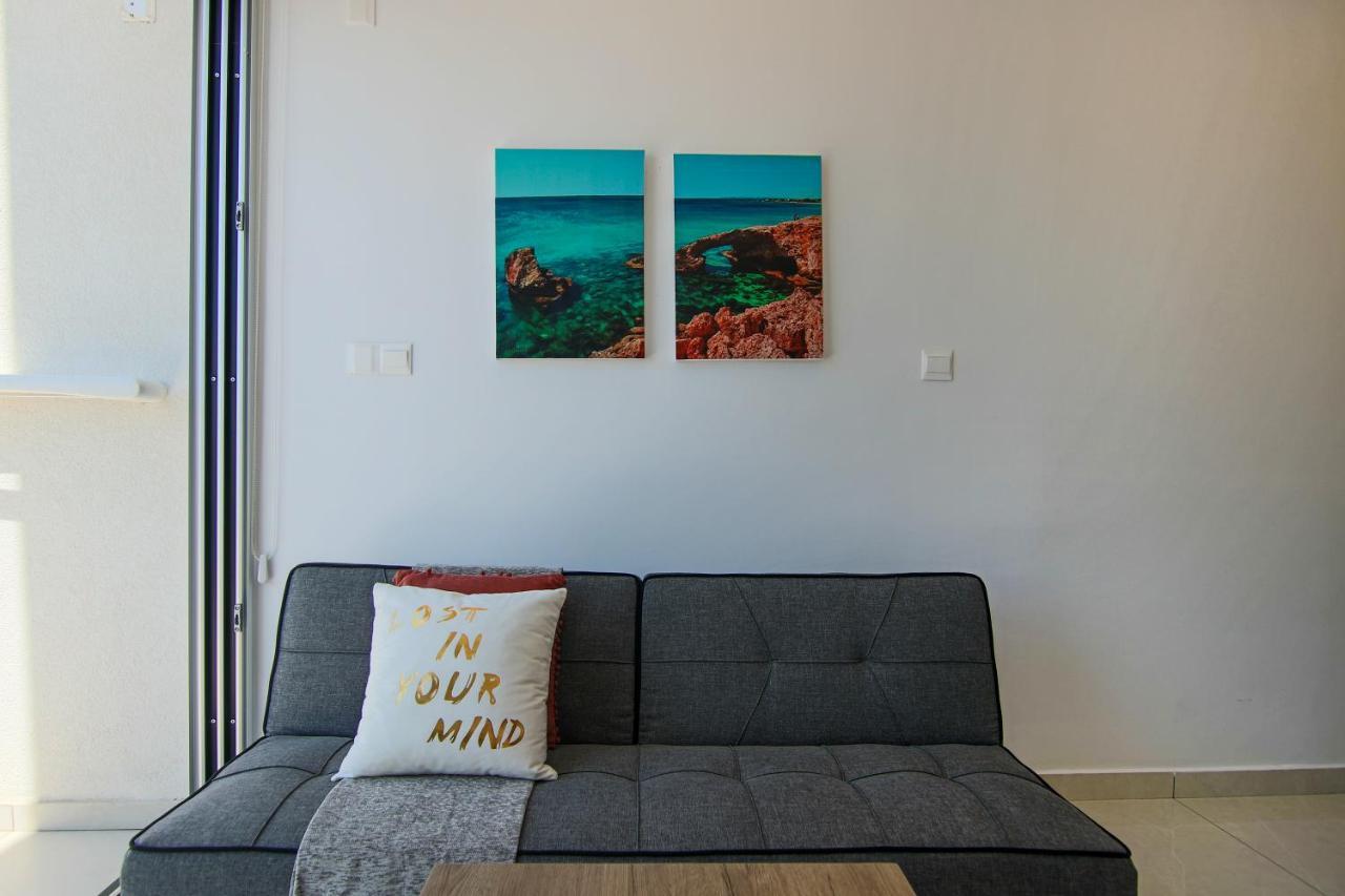 Phaedrus Living - Seaside Luxury Flat Harbour 104 Apartment Paphos Exterior photo